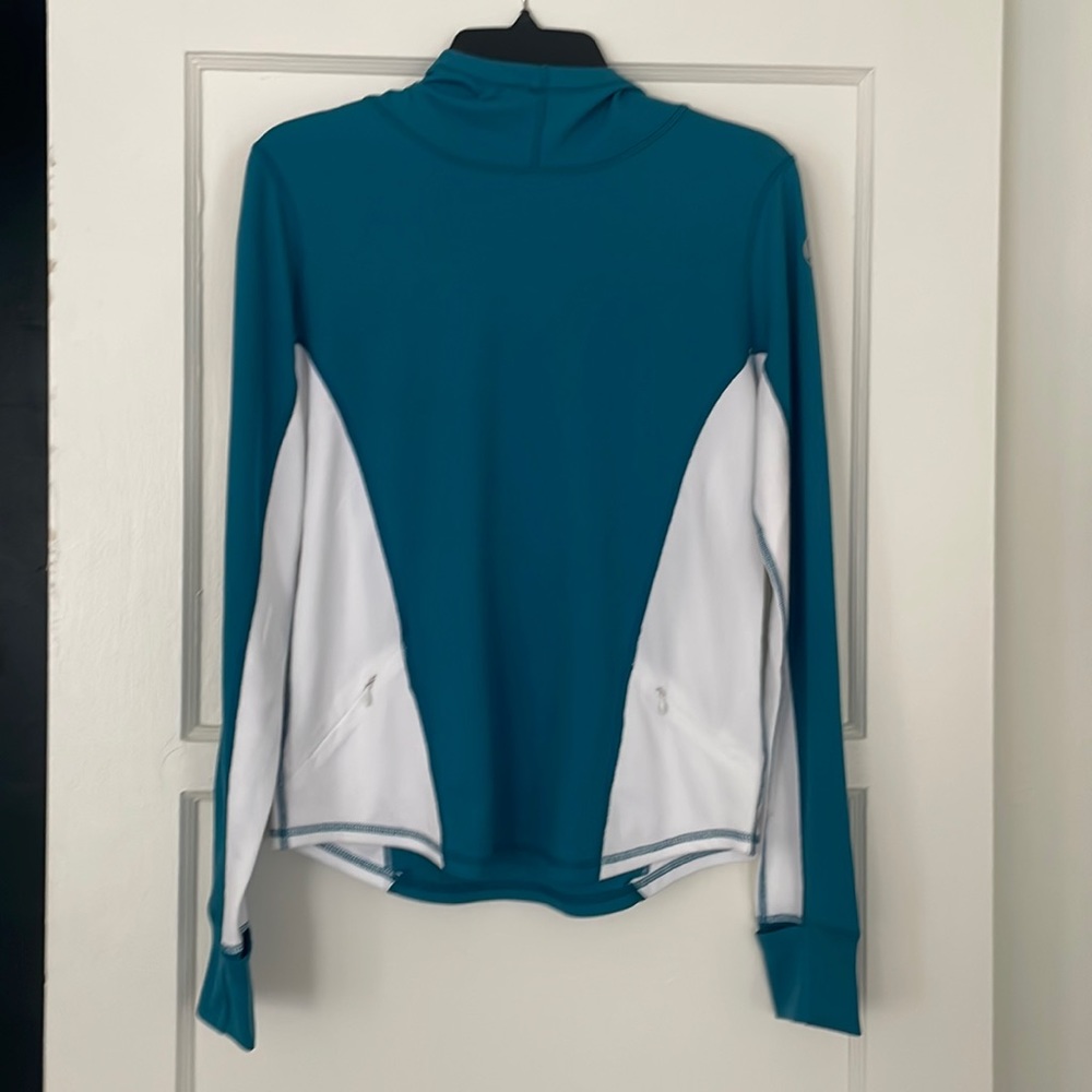 Lululemon long sleeve active pullover hoodie top size medium